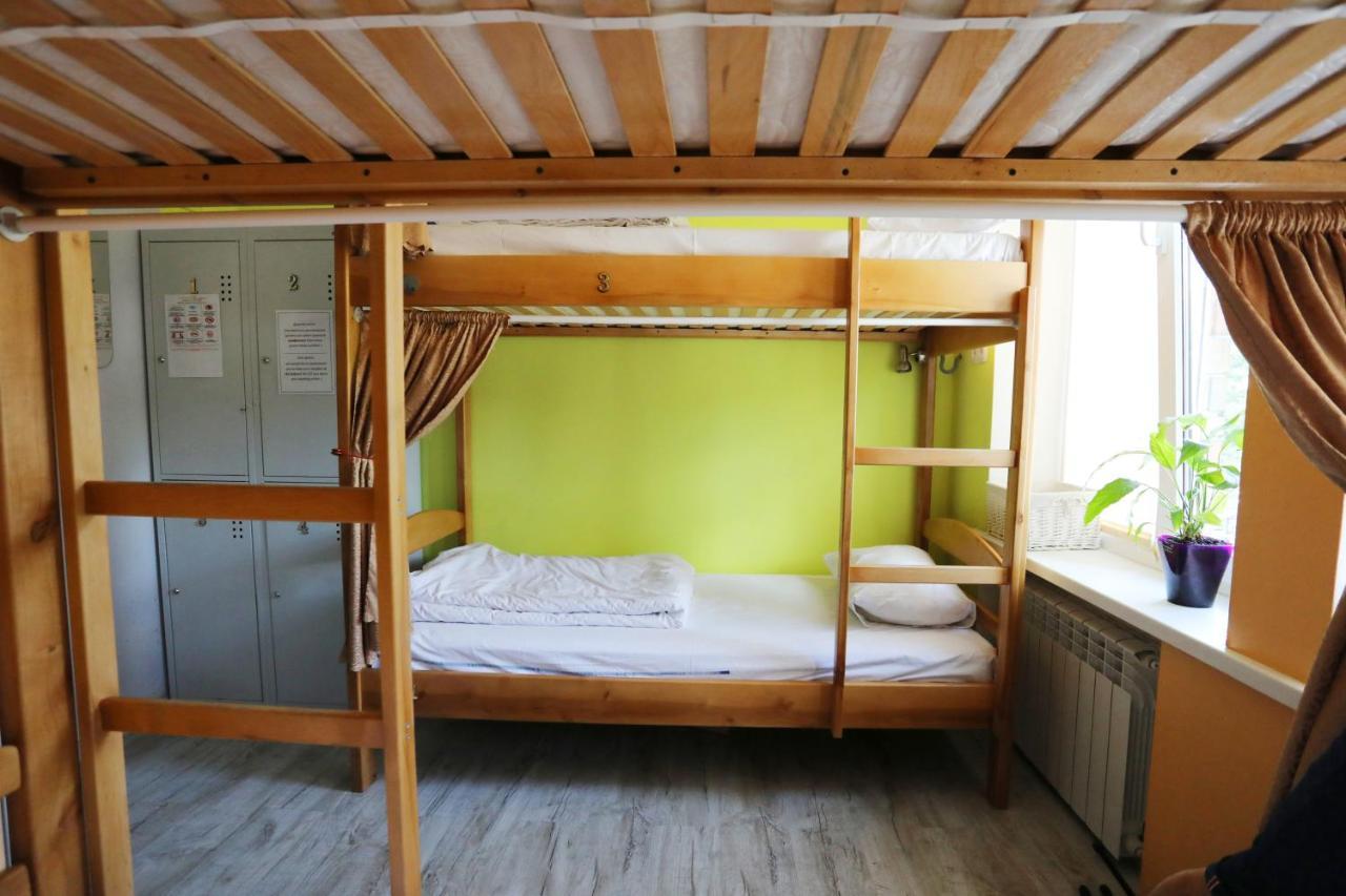 Light Life Hostel Kiev Eksteriør bilde