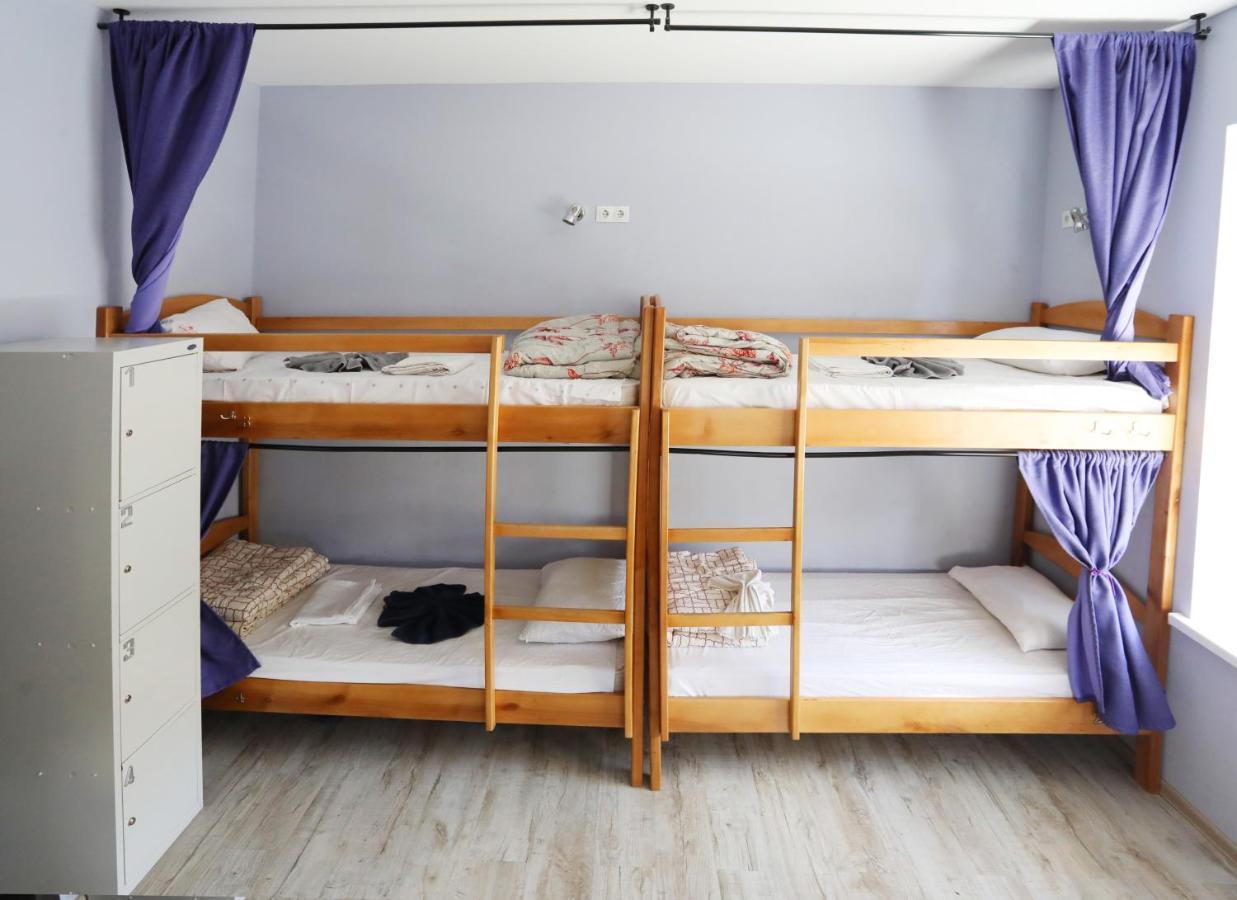 Light Life Hostel Kiev Eksteriør bilde