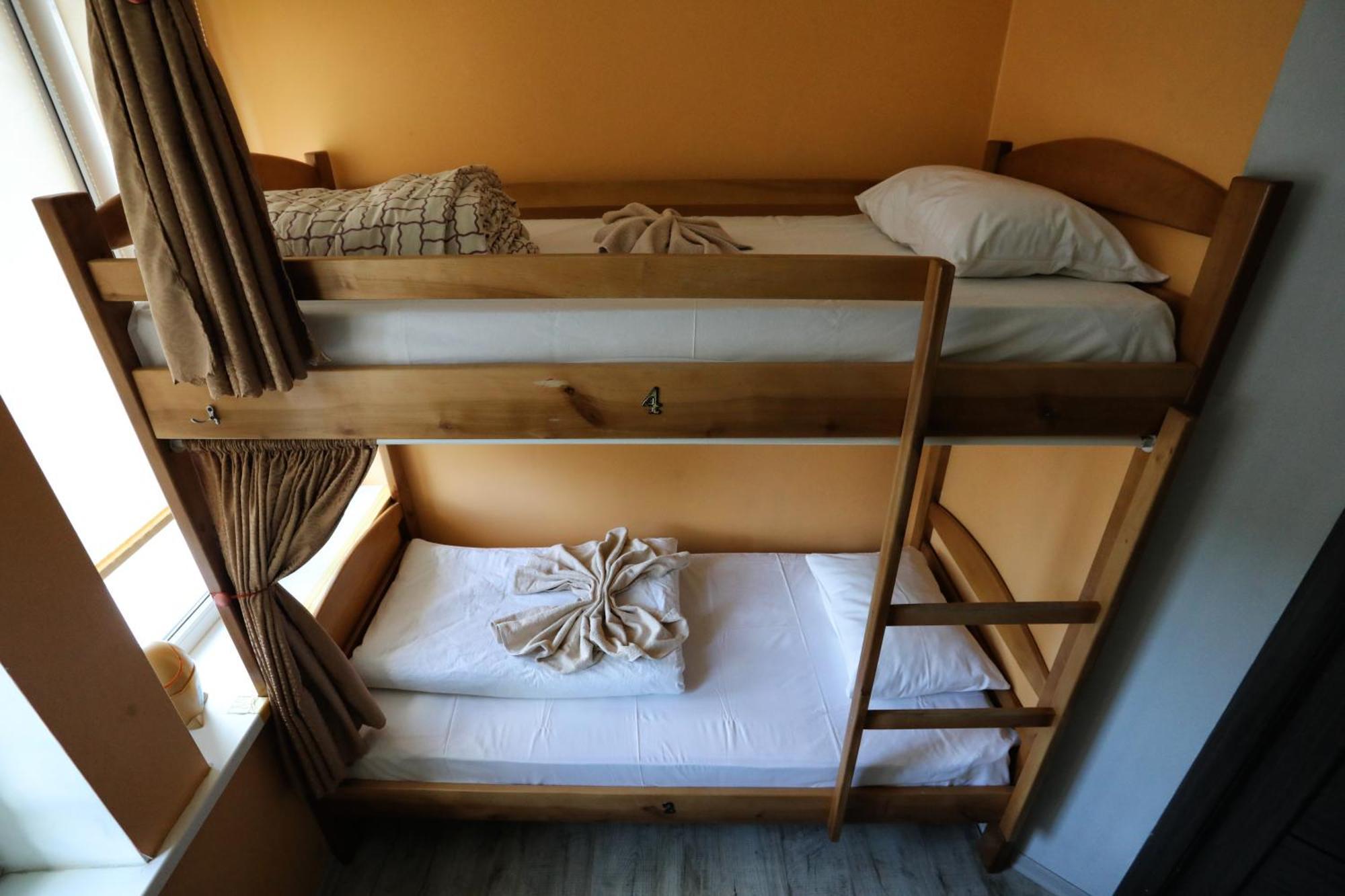 Light Life Hostel Kiev Eksteriør bilde